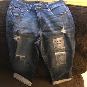 Women’s jean capri’s